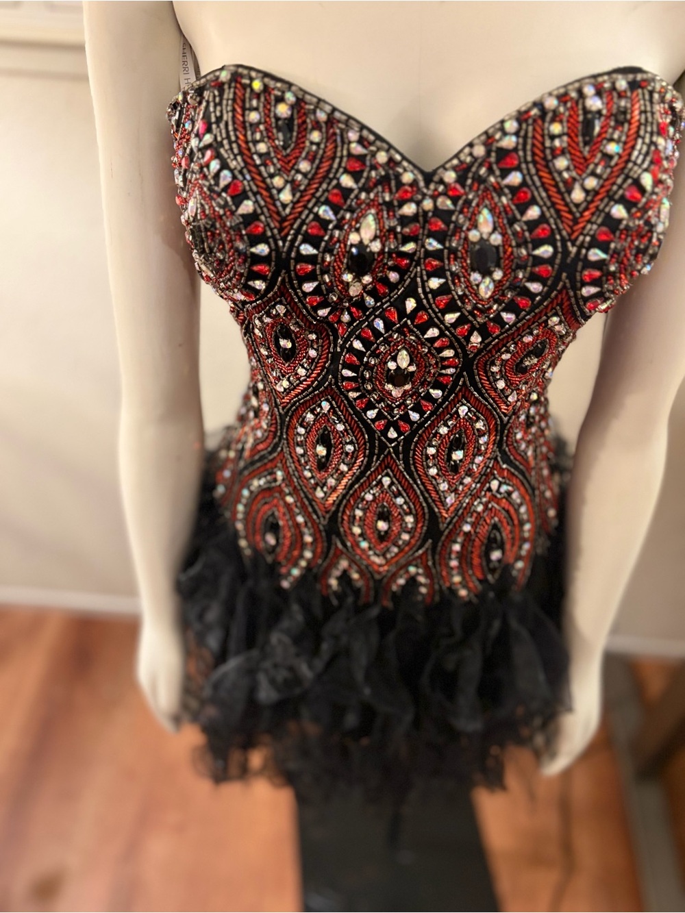 NWT Sherri Hill Black Strapless Mini Dress with Red Beaded Bodice